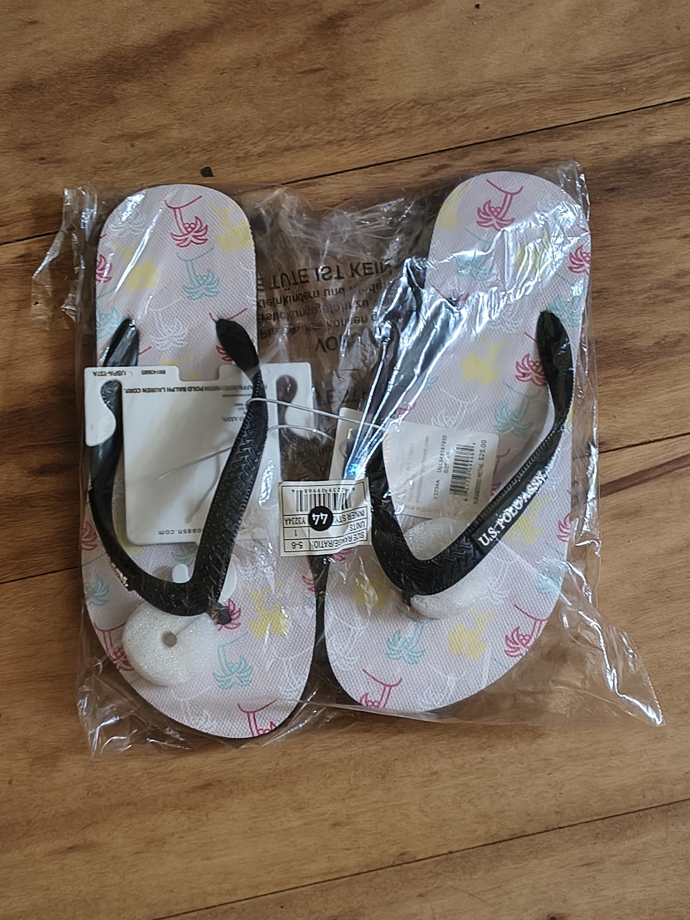 U.S. Polo Assn. Women's Black Strap Palm Tree Print Flip Flops